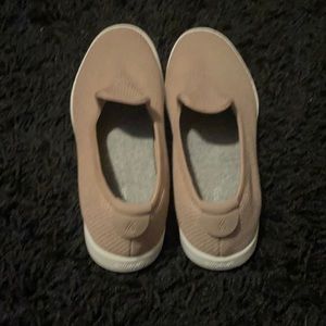 tan allbirds